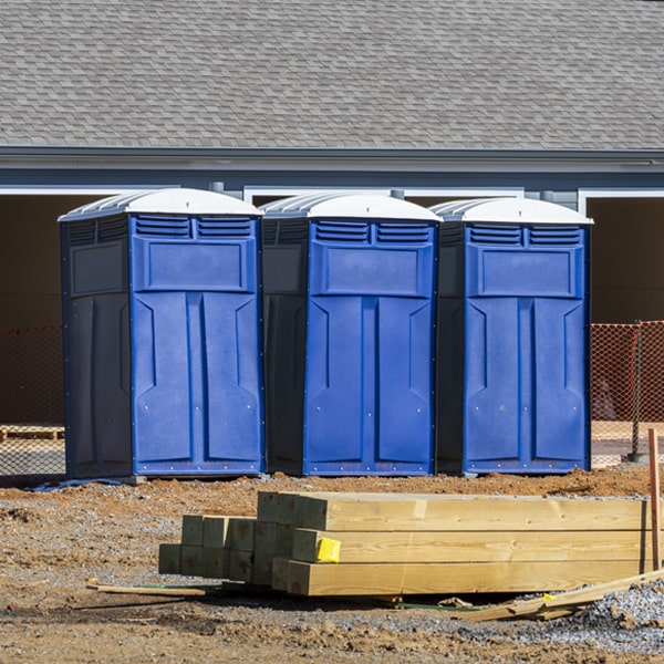 what is the cost difference between standard and deluxe portable toilet rentals in Waverly Tennessee